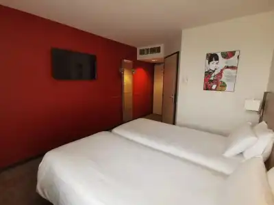 Mercure Chartres Est - 136