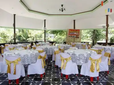 Aioun At Amphawa - 10