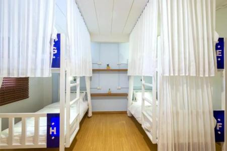 BED Friends Poshtel - 27