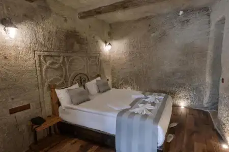 Sarnich Cave Suites - 126