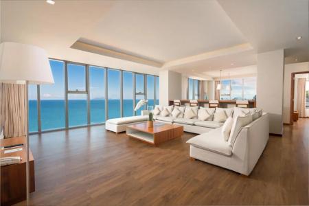 A La Carte Da Nang Beach - 38