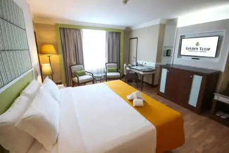 Golden Tulip Sovereign Bangkok - 42