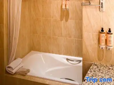 Hôtel Mercure - 122