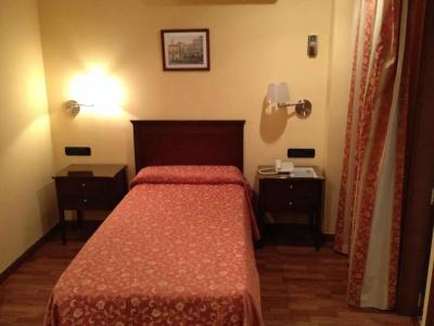 Carlos V Malaga - 17