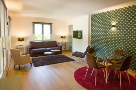 Hôtel l'Amandière - 93