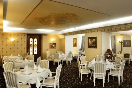 Anna Palace - 17