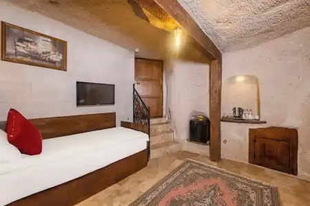 Sunset Cave - 203