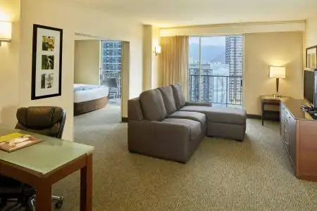 DoubleTree by Hilton Alana - Waikiki Beach - 4