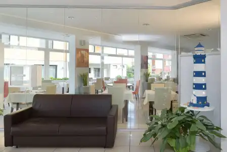 La Marina Mhotelsgroup - 1