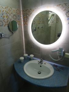 Thalassa House Apartments - 33