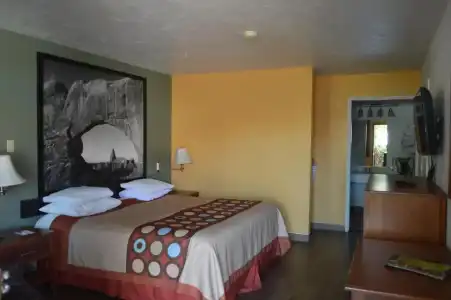 Super 8 by Wyndham St. George UT - 25