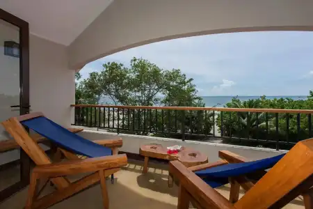 L'Hirondelle Self Catering Guest House - 11