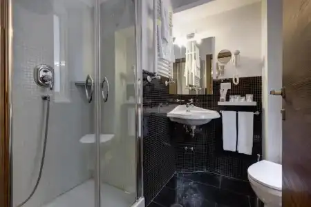 Little Rhome Suites - 53