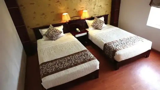 Golden Halong - 6