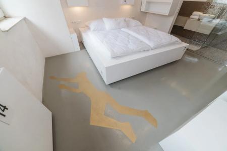 18Arts - Living in a Gallery! - 1