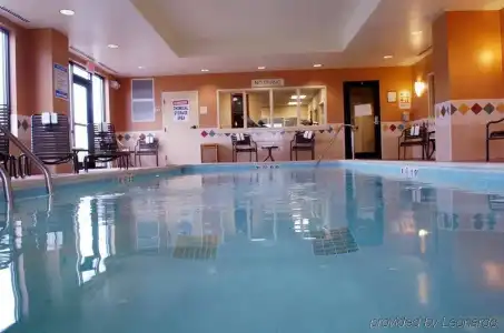 Holiday Inn Express & Suites Fort Wayne by IHG - 12