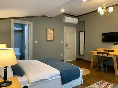 Loka Suites - 39