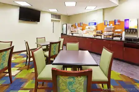 Holiday Inn Express Blowing Rock South by IHG - 21