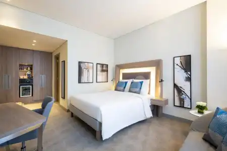 Novotel Bur Dubai - 17
