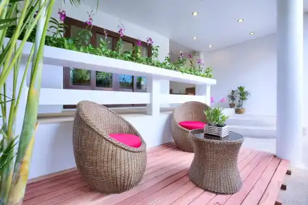 Colorize Boutique - 12