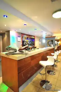Holiday Inn Express London - Park Royal by IHG - 10