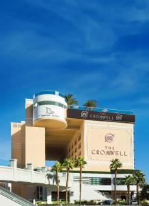 The Cromwell - 32