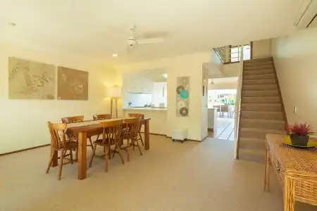 Noosa Entrance Waterfront Resort - 21