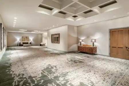 Omni Houston - 16
