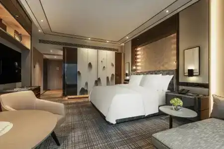 Four Seasons - 41