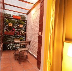 Hostal Live Barcelona - 46