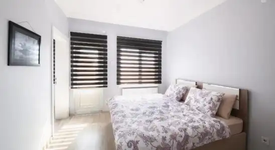 Adali Hostel Pansi̇yon - 2