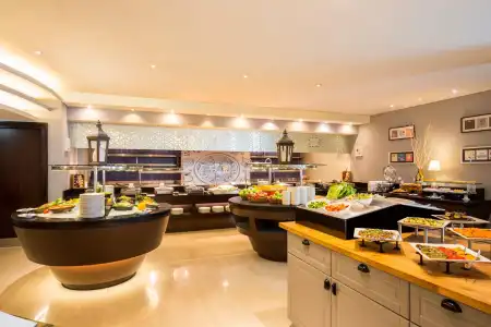 Novotel Deira Creekside Dubai - 17