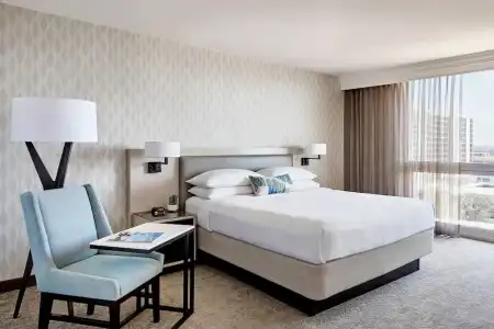 Los Angeles Airport Marriott - 66