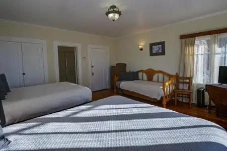 Living Light Inn - 42