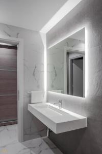 Elysium Boutique Apartments - 74
