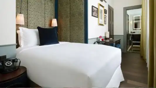 Maxwell Reserve Singapore, Autograph Collection - 34