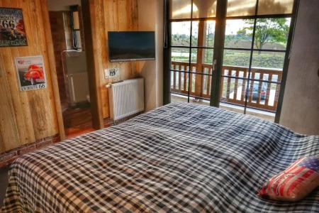 Road Stop Neandertal - 48