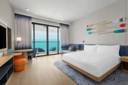 Hampton by Hilton Marjan Island - 6