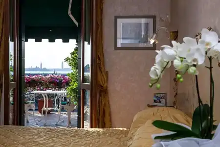 Riviera - 59