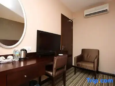 OYO 227 City Park - 25