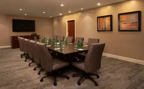 Courtyard by Marriott Bradenton Sarasota Riverfront - 16