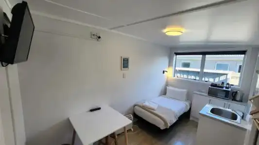 Roselands Motel - 97