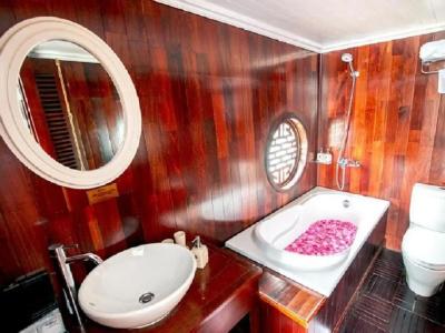 Bhaya Halong Cruises - 65