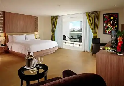 Centara Pattaya - 36