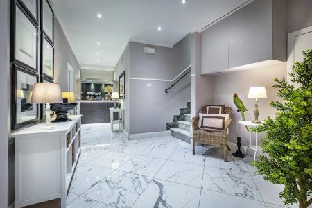 Ungherese Small Luxury - 13