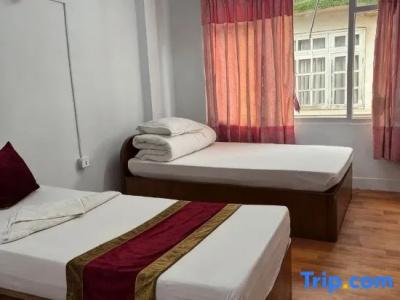 Om Tara Guest House - 64