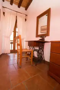 Linos Inn - 4