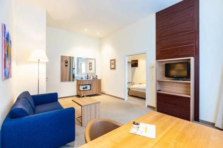 HiLight Suites - 155