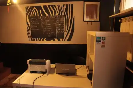 Zebra Hostel & Tours - 3