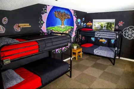 Drifter Jack's Hostel - 2
